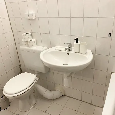 Cosy Flat With Tv & Wlan In Halle Appartement *