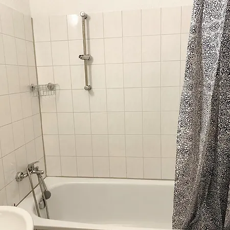 Cosy Flat With Tv & Wlan In Halle *