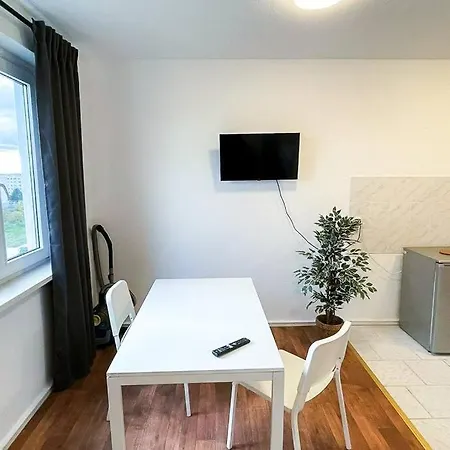 Cosy Flat With Tv & Wlan In Halle Appartement *