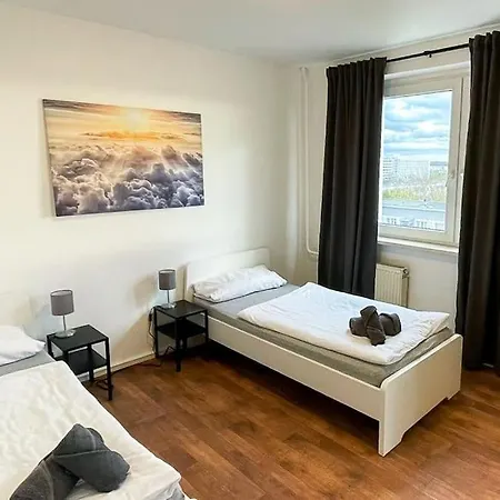 Cosy Flat With Tv & Wlan In Halle