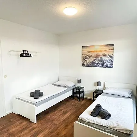 Appartement Cosy Flat With Tv & Wlan In Halle Angersdorf